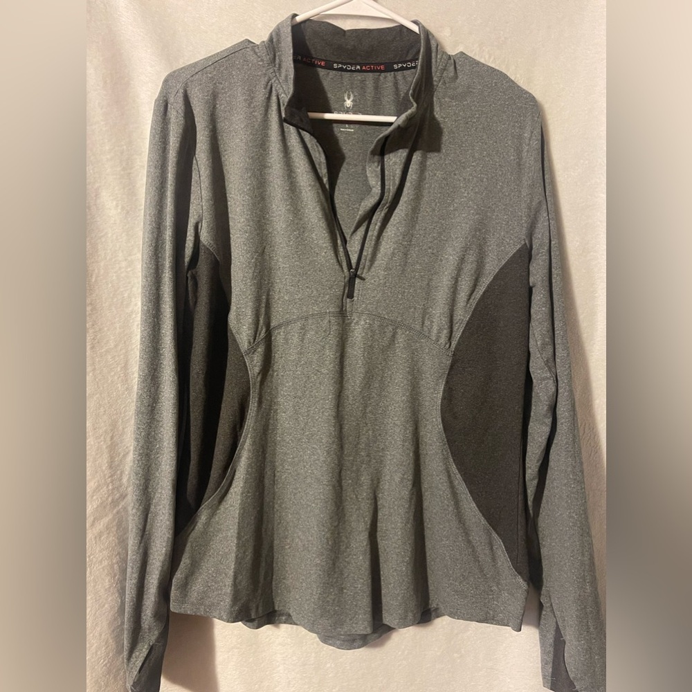 Women’s Spider Active Pull Over. Size: Large